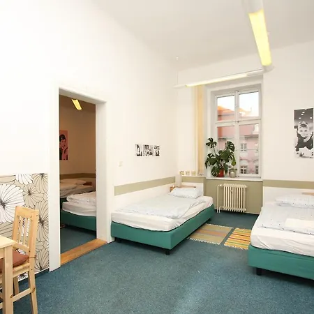 Charles Square Hostel Praga Exterior foto