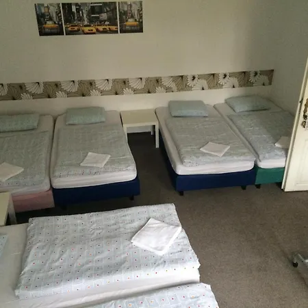 Charles Square Hostel Praga Habitación foto